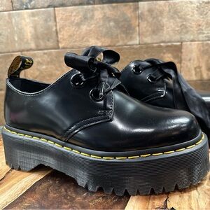 Doc Martens Holly platform shoes